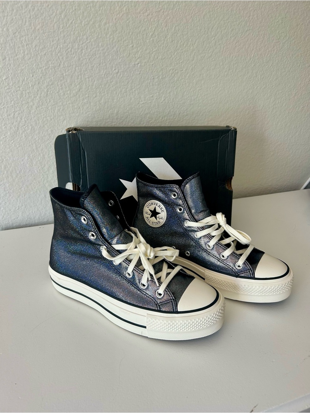 Converse Chuck Taylor All-Star Platform Lift Lace up Sparkle high tops, size 9